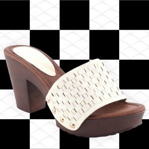 Nature Breeze White Casual Heel
